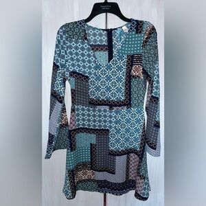 boho style dress by Dina Be size x-small fun and flirty in EUC made in USA